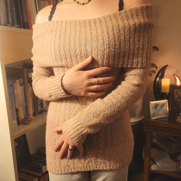 Almost Famous Cowl or Off Shoulder Sweater - Picture 1 of 6